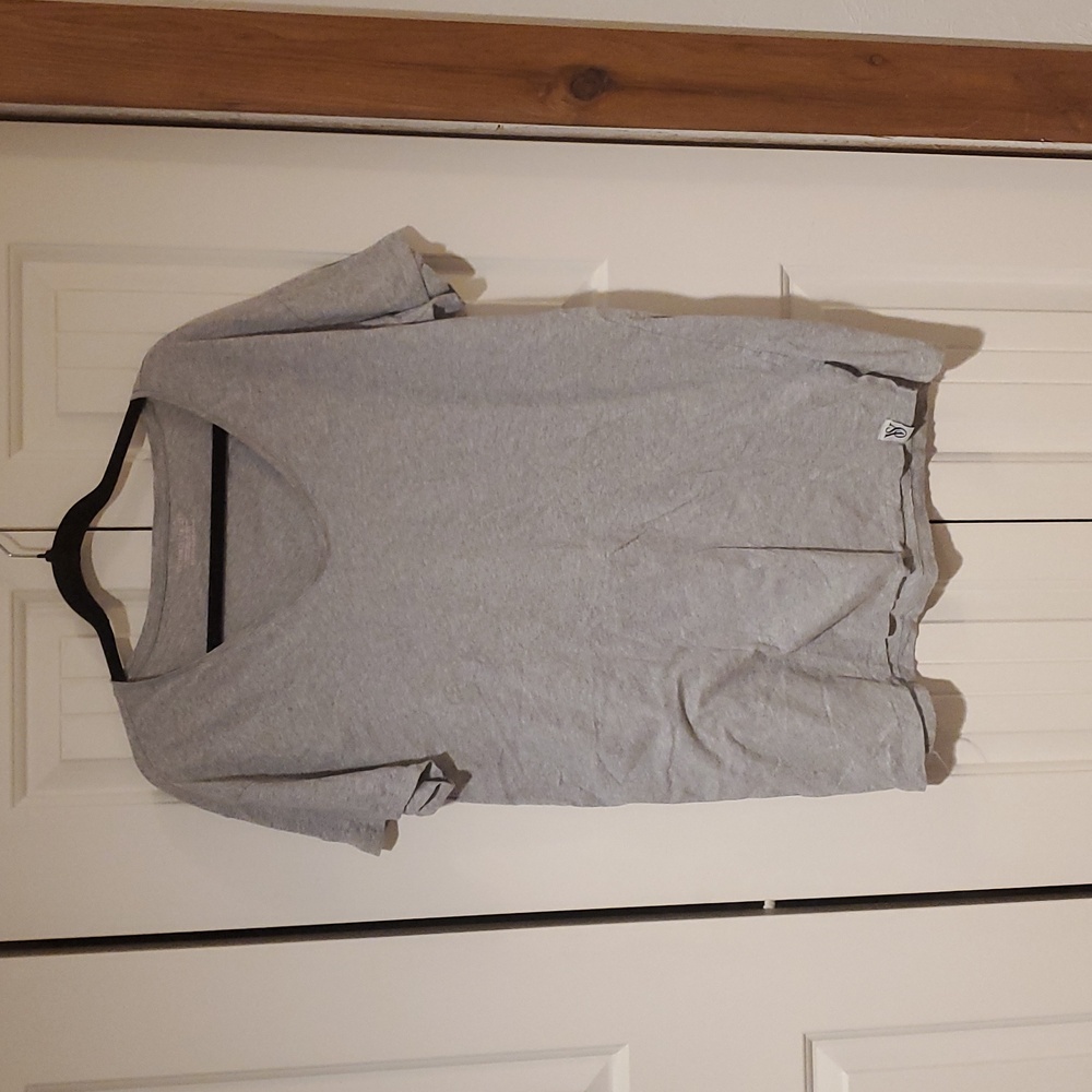 Victoria's Secret Women's L Grey T-shirt